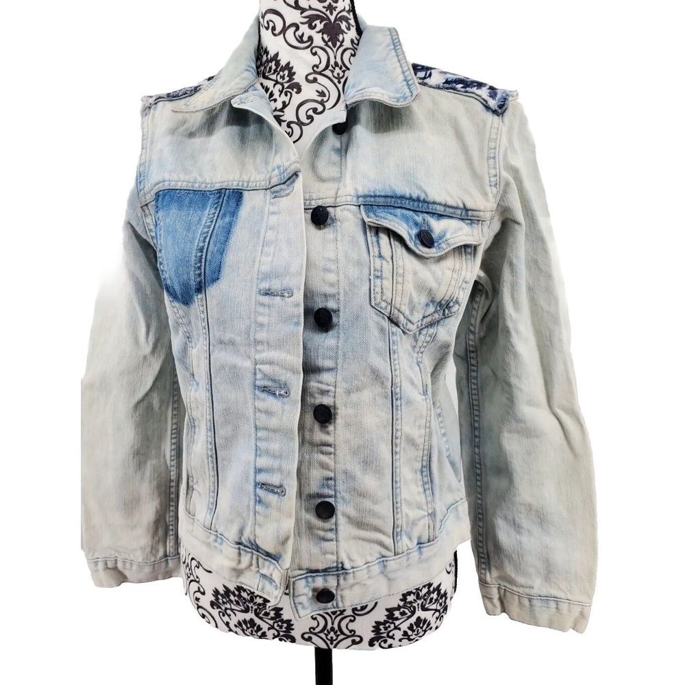 Rock & Republic Denim Jacket Hitchhiker Aztec Accent Women's Size Medium Great